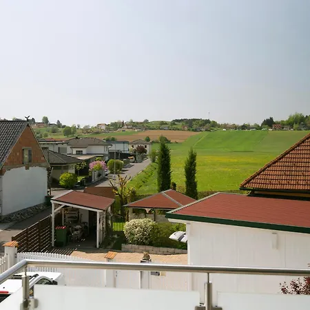 Lägenhet Panoramablick Dobl-Zwaring